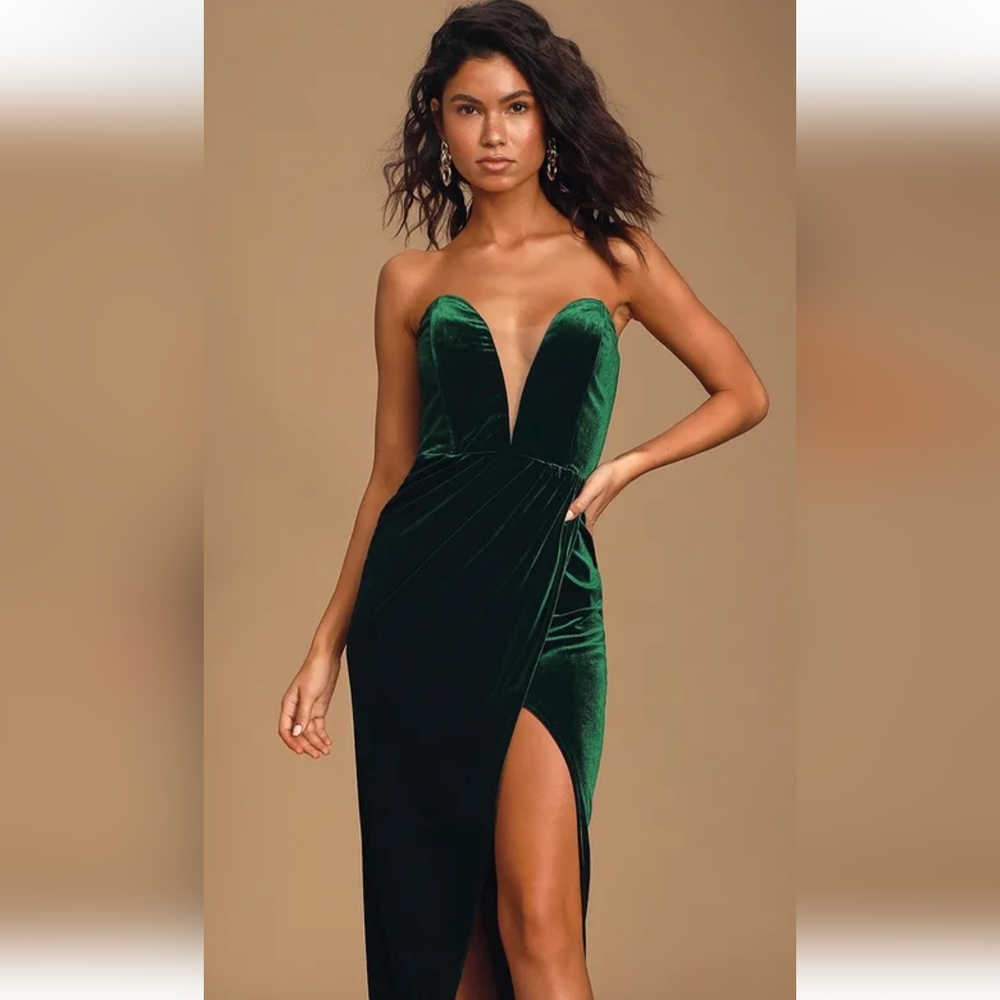 Lulu's green velvet dress Woman's